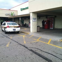 Giant Eagle Supermarket - Supermarket 