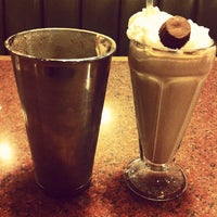 Photo taken at Shari&amp;#39;s Cafe and Pies by Betty B. on 7/9/2012