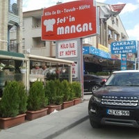 Photo taken at Şef&amp;#39;in Mangal by Erçin Ö. on 7/29/2012