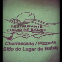 Foto tirada no(a) Restaurante Lugar de Baixo por Luís G. em 6/6/2012