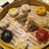 9/13/2012 tarihinde Tanya S.ziyaretçi tarafından Dim Sum Asian Cafe'de çekilen fotoğraf