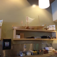 Foto scattata a Sushi Fresh Ventura da Kat B. il 9/1/2012