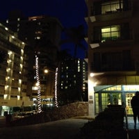 8/5/2012 tarihinde Steve G.ziyaretçi tarafından Coconut Waikiki Hotel'de çekilen fotoğraf