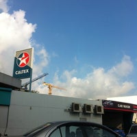 Photo taken at Caltex by ,7TOMA™®🇸🇬 S. on 4/29/2012