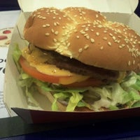 Photo taken at McDonald&amp;#39;s by Kiga01 on 11/9/2011