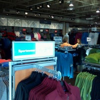 Photo prise au Columbia Sportswear Outlet Store par Rob P. le1/28/2012