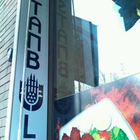 รูปภาพถ่ายที่ Istanbul Kebab โดย Alberto Maria F. เมื่อ 10/31/2011