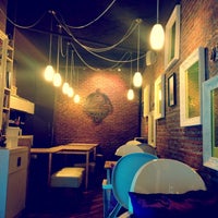 Foto diambil di Brown Berry Cafe &amp;amp; Workspace (บราวน์เบอร์รี่) oleh Wachararwish M. pada 8/14/2012
