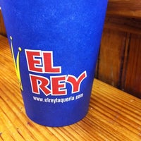 Photo taken at El Rey Taqueria by Dunga R. on 5/5/2012