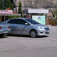 Photo taken at Cleaning Garage (by Car Care พาเพลิน) by ZaTaker T. on 12/4/2011
