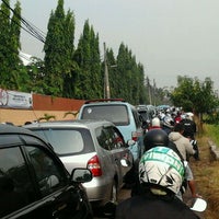 Review Sepanjang Jalan Raya Kalimalang