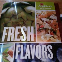 Photo taken at Applebee&amp;#39;s by Ivory W. on 8/26/2012