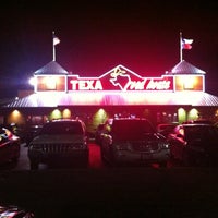 Photo taken at Texas Roadhouse by Luke B. on 2/10/2012