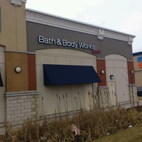 Photo taken at Bath &amp;amp; Body Works by Melvin N. on 1/29/2012