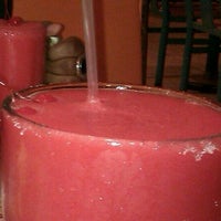 Снимок сделан в Los Arcos Mexican Restaurant пользователем LadyDeidra C. 12/9/2011