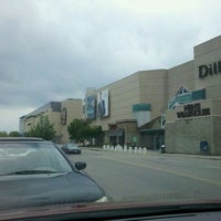 Снимок сделан в Tri-County Mall пользователем Dick L. 5/3/2011