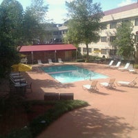 8/25/2011 tarihinde John K.ziyaretçi tarafından DoubleTree Suites by Hilton Hotel Cincinnati - Blue Ash'de çekilen fotoğraf