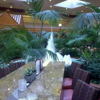 8/14/2012 tarihinde Tony T.ziyaretçi tarafından Cincinnati Marriott North'de çekilen fotoğraf