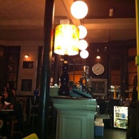 Foto tomada en The Goldsmith Pub &amp; Dining Room  por Grant M. el 9/22/2011