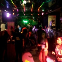 Das Foto wurde bei Tryst Nightclub von Marie R. am 6/17/2012 aufgenommen