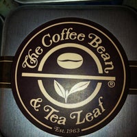 Photo taken at The Coffee Bean &amp;amp; Tea Leaf by Fernando Z. on 5/5/2012