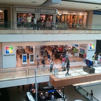 Photo taken at Microsoft Store by Marcus D. on 7/2/2011