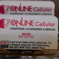 Photo taken at Online cellular by Nicko S. on 9/5/2011