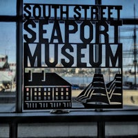 Photo taken at South Street Seaport Museum by HEKAU on 5/18/2012