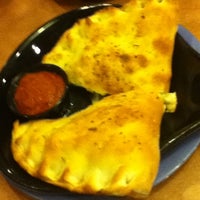 Photo taken at Davanni&amp;#39;s Pizza and Hot Hoagies by Elizabeth G. on 1/26/2012