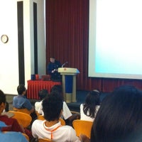 Photo taken at ITE College Central (Balestier Campus) by Taufik A. on 2/15/2011
