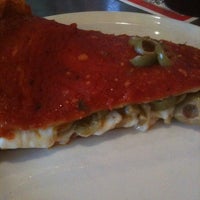 Foto tirada no(a) Mangia Pizza por Evan[Bu] em 7/3/2011