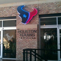 Photo taken at Houston Texans Grille by Corey on 11/28/2011