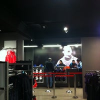 Nike Factory Store - Ñuñoa - 15 tips