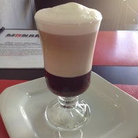 Photo taken at Monardo Café Gourmet by Leticia on 6/1/2012