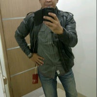 Photo taken at Sriwijaya Air Branch Office by Beeny H. on 2/6/2012
