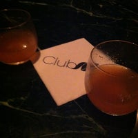 Foto tirada no(a) The Clubhouse Grill por Jessica w/ E. em 8/12/2012