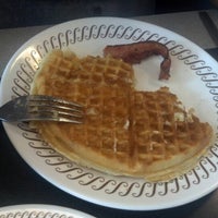 Photo taken at Waffle House by Vanessa E. on 7/28/2012