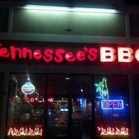 Photo prise au Tennessee&amp;#39;s Real BBQ Real Fast par Wilmar S. le4/28/2012