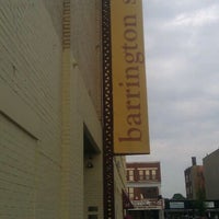 รูปภาพถ่ายที่ Barrington Stage Company: Mainstage โดย James G. เมื่อ 6/28/2011