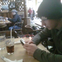 รูปภาพถ่ายที่ Pour House โดย Scott W. เมื่อ 1/27/2012