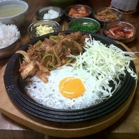 Photo taken at Thai-Kor Korean Restaurant by Nuttanicha S. on 9/11/2011