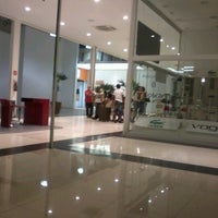 Das Foto wurde bei Plaza Shopping Itavuvu von Emilia B. am 9/8/2012 aufgenommen