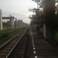 Photo taken at สถานีย่อย ทุ้งสองห้อง(รถไฟ) by Chanchai N. on 5/25/2012