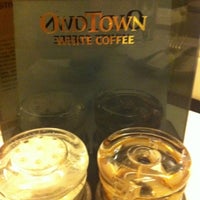 Photo taken at OldTown White Coffee by mrsurya on 3/11/2012
