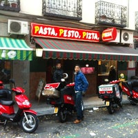 Das Foto wurde bei Pasta Pesto Pizza von Mazen M. am 12/2/2011 aufgenommen