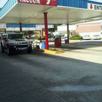 8/16/2011にAlex H.がRiverchase Car Wash &amp;amp; Detailで撮った写真