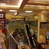 Barnes Noble Bookstore In Upper East Side