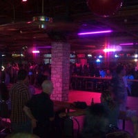 รูปภาพถ่ายที่ Dallas Night Club โดย Derek C. เมื่อ 6/1/2012