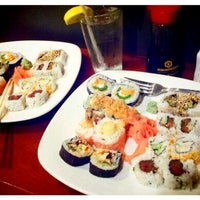 Das Foto wurde bei Tokyohana Grill &amp; Sushi Bar von Landon D. am 1/31/2012 aufgenommen