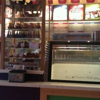 Photo taken at Ben &amp; Jerry&#39;s by ᴡ B. on 12/2/2011